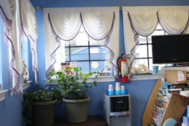 Budget Inn Motel Suites - thumb 0