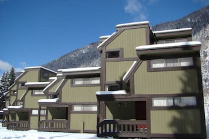 Rio Hondo Condominiums - thumb 0