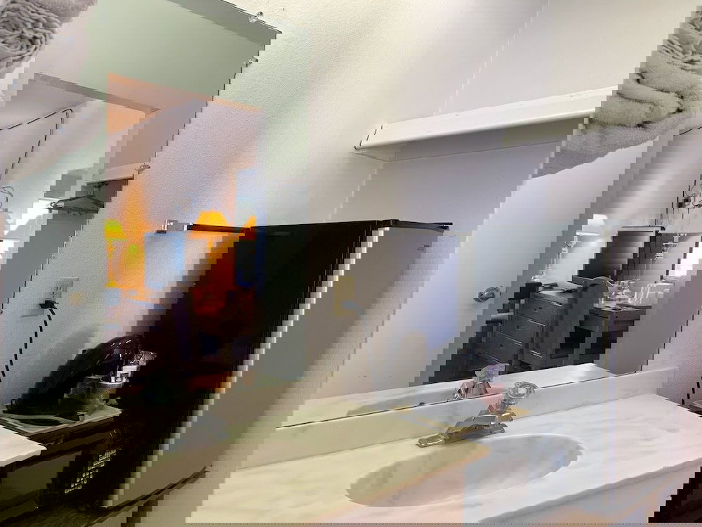 Economy Inn - thumb 5