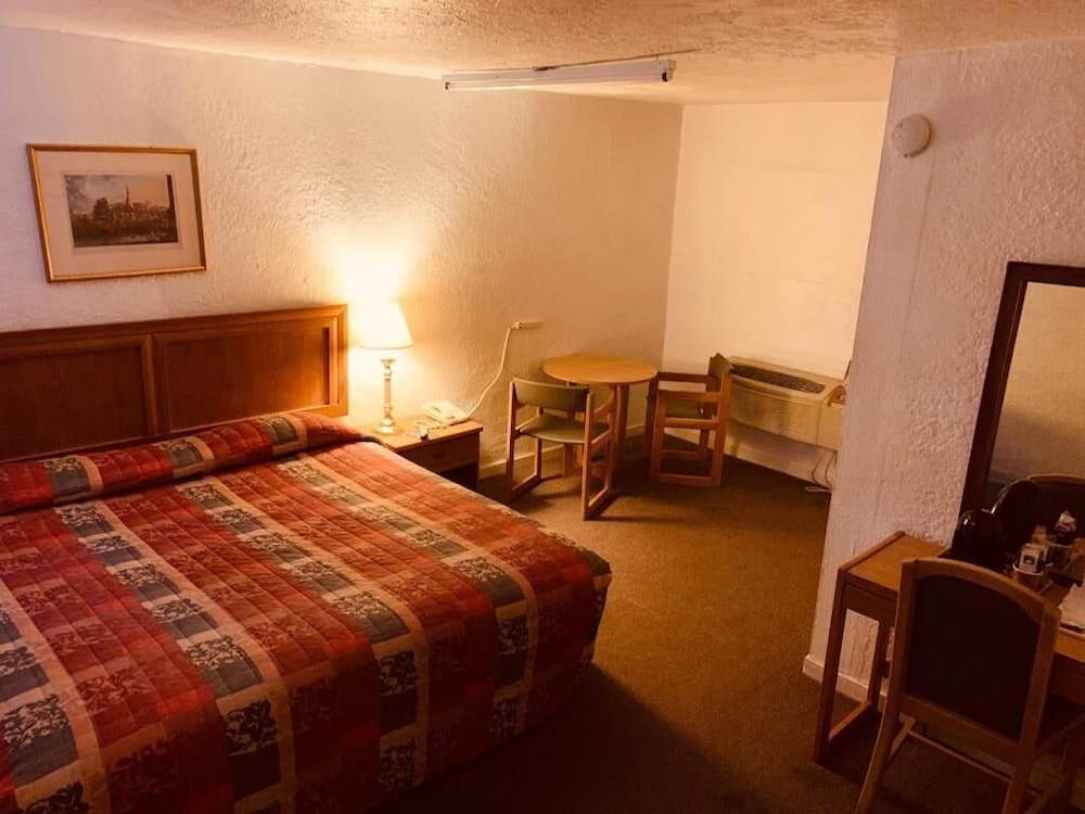 Economy Inn - thumb 6