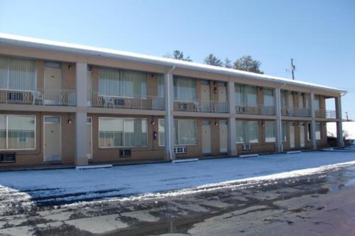 Executive Inn Of Seneca - thumb 4