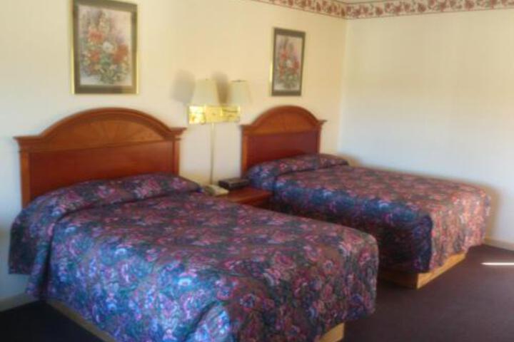 Executive Inn Of Seneca - thumb 2