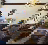 Days Inn  Suites by Wyndham Tuscaloosa - Univ. of Alabama - Accommodation Alabama