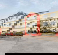 Comfort Inn  Suites East Moline near I-80 - Accommodation Alabama