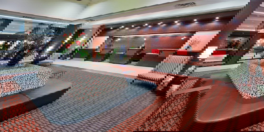 The Plaza Grand Rapids Airport Hotel & Conference Center - thumb 3