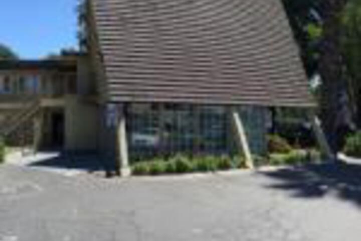 Discovery Inn - thumb 0