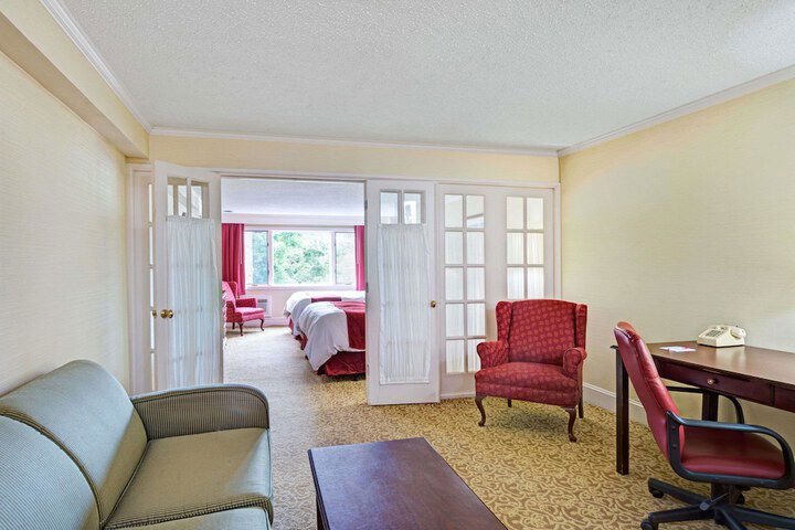 Ramada By Wyndham Seekonk Providence Area - thumb 1