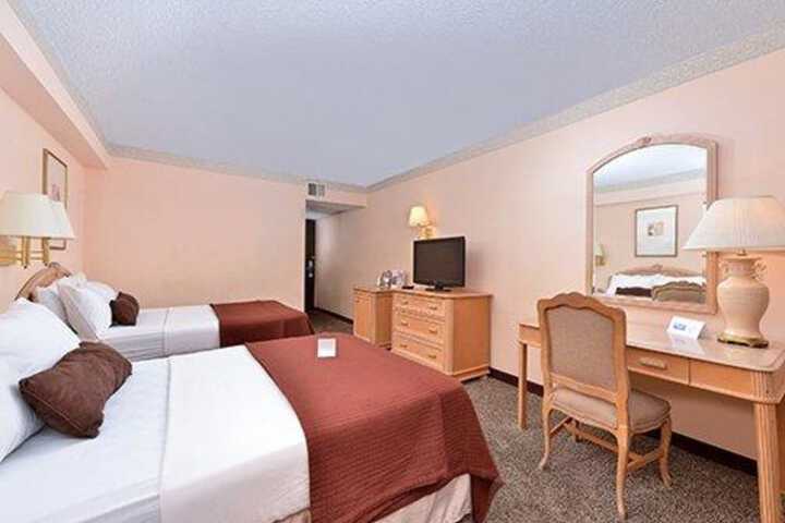 Rodeway Inn Alamosa - thumb 4