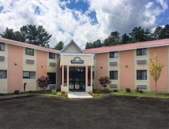 Days Inn By Wyndham Tamworth - thumb 0