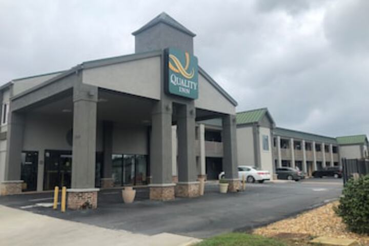 Quality Inn Calhoun North I-75 - thumb 0