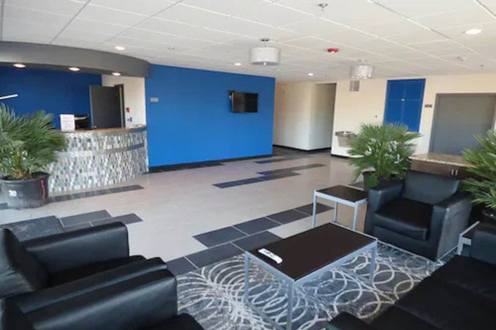 The Republic Hotel - thumb 3