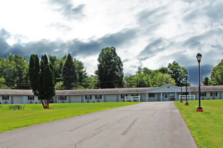 Potsdam Inn - thumb 3