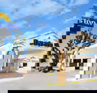 Days Inn by Wyndham Kingman West - Accommodation Alabama