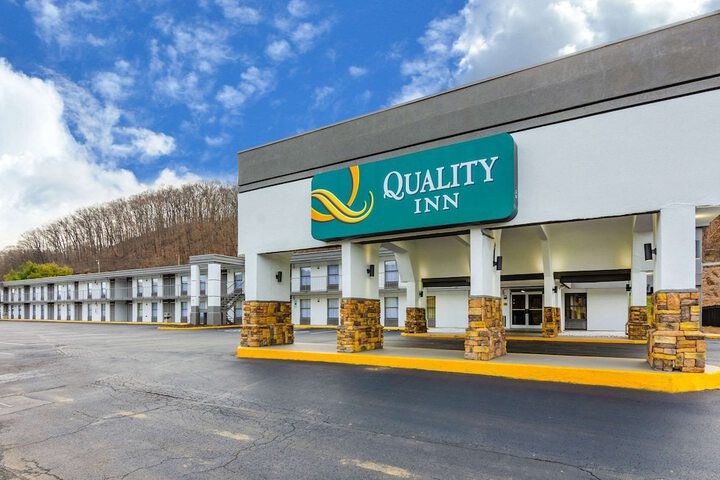 Quality Inn - thumb 1