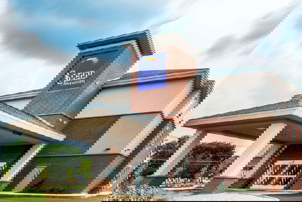 Sleep Inn & Suites Airport - thumb 1