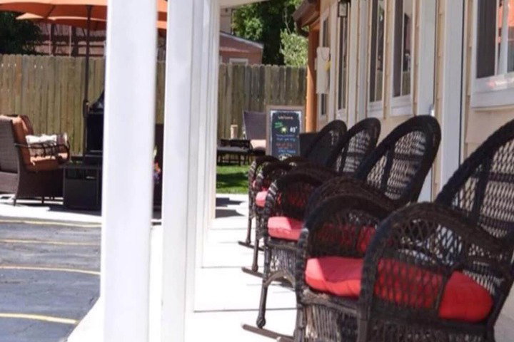 Harney Peak Inn - thumb 6