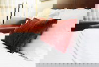 Hotel Plaza - thumb 0