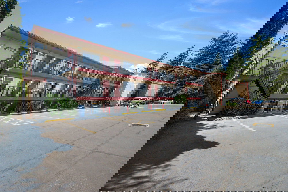 Econo Lodge Portland - I-205 - thumb 2