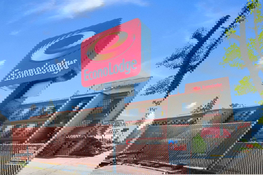 Econo Lodge Portland - I-205 - thumb 1