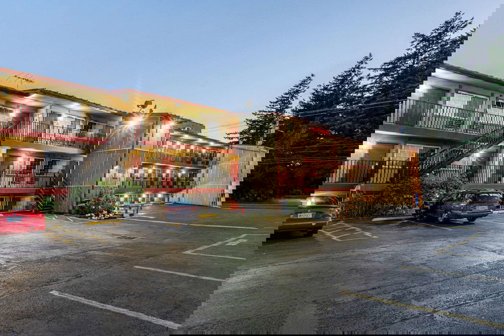 Econo Lodge Portland - I-205 - thumb 4