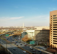 Embassy Suites by Hilton Crystal City National Airport - Accommodation Alabama