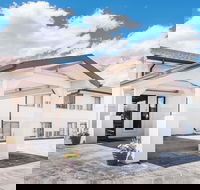 Super 8 by Wyndham Belle Fourche SD - Accommodation Alabama