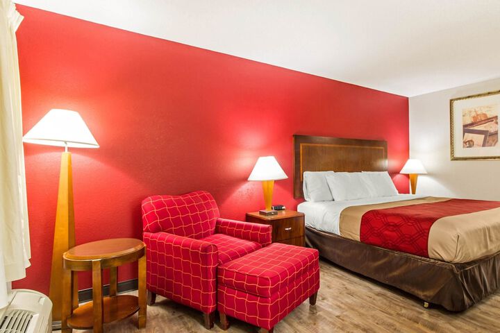 Econo Lodge - thumb 5