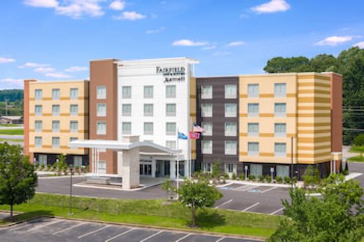 Fairfield Inn & Suites Athens Marriott - thumb 0