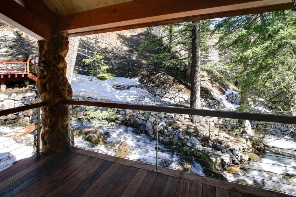 Carriage House Above The Stream - thumb 6