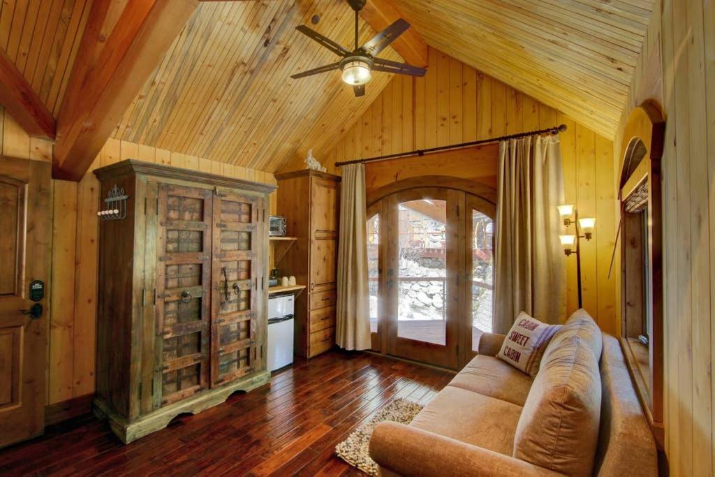 Carriage House Above The Stream - thumb 3