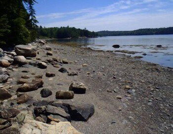 Lucky Stone Retreat - Two Bedroom Home - thumb 6