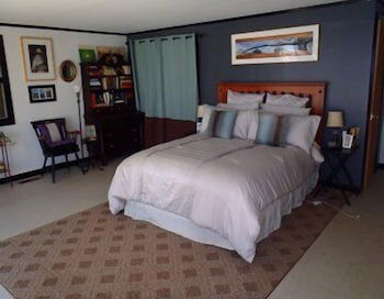 Lucky Stone Retreat - Two Bedroom Home - thumb 5