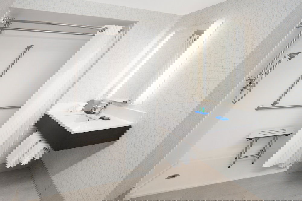 Holiday Inn Express Hotel & Suites Culpeper, An IHG Hotel - thumb 5