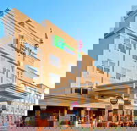 Holiday Inn Express Woodbridge an IHG Hotel - Accommodation Alabama