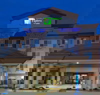 Holiday Inn Express Hotel  Suites Fresno South an IHG Hotel - Accommodation Alabama