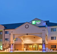 Holiday Inn Express  Suites South - Lincoln an IHG Hotel - Accommodation Alabama
