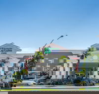 Holiday Inn Express and Suites Modesto an IHG Hotel - Accommodation Alabama