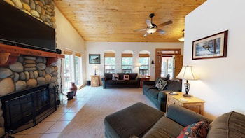 Outdoor Fire Pit, Wildlife Watching, Monte Verde Lake Ponderosa - thumb 2