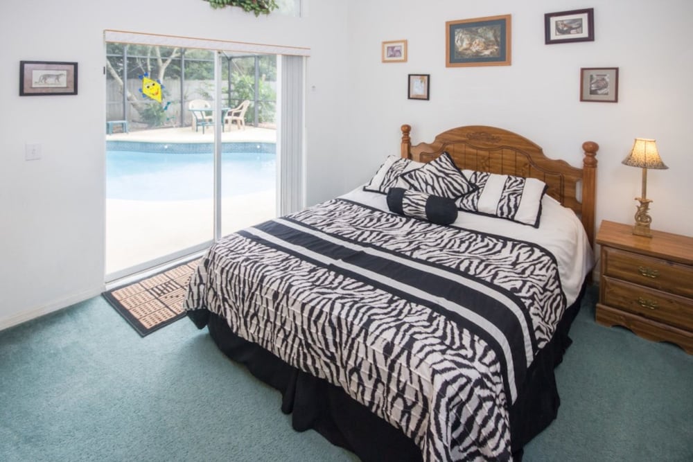 Whispering Oaks - thumb 1