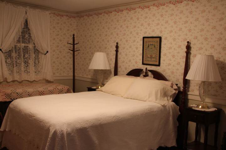 Hickory Bridge Farm Restaurant - thumb 4