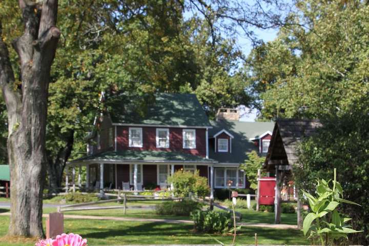 Hickory Bridge Farm Restaurant - thumb 1