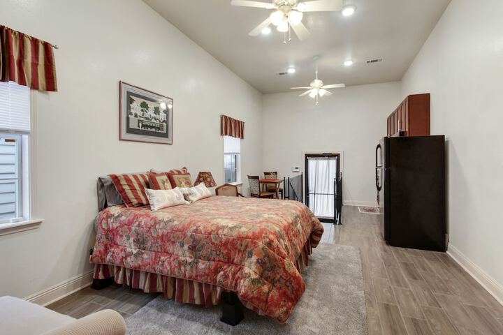 Studio - 804 - thumb 3