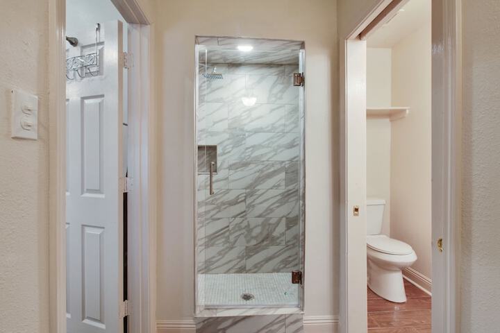 Studio - 804 - thumb 2