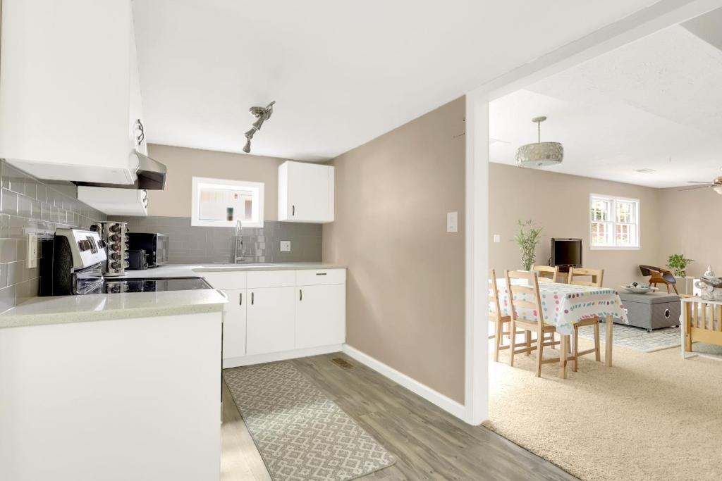 Colony Suite - thumb 1