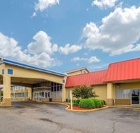 Econo Lodge Inn  Suites Triadelphia - Wheeling - Accommodation Alabama