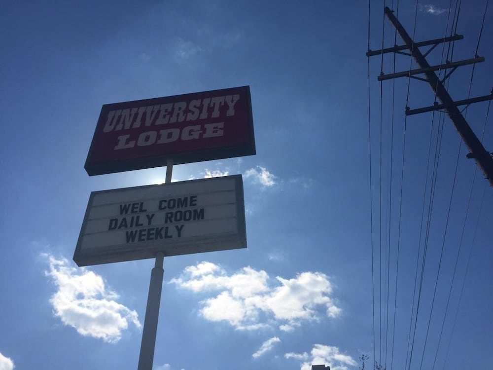 University Lodge Motel - thumb 0