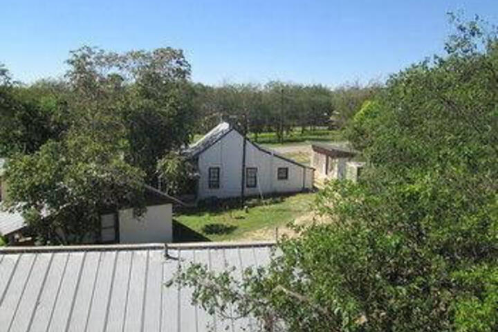 River Front Motel - thumb 3