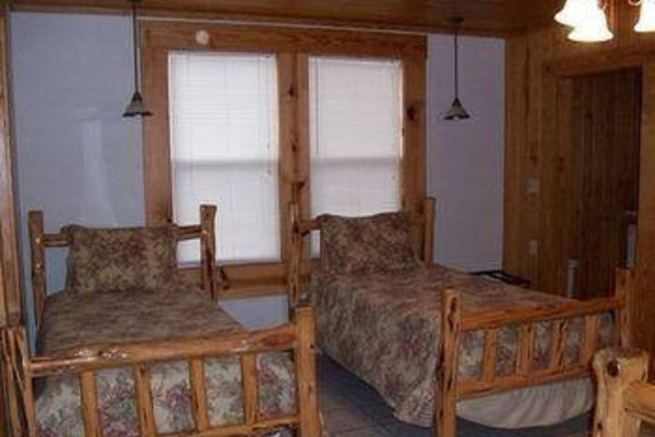 River Front Motel - thumb 2