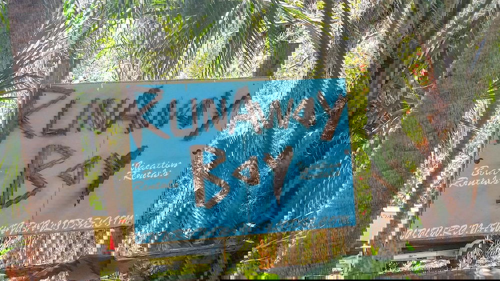 Runaway Bay Lodge - thumb 1