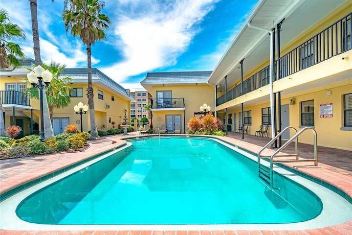 Royal Orleans 103 Studio Condo - thumb 3